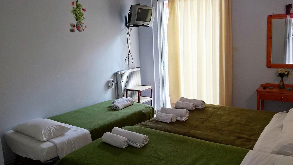 Hotel Galaxias Agioi Pandes Екстер'єр фото